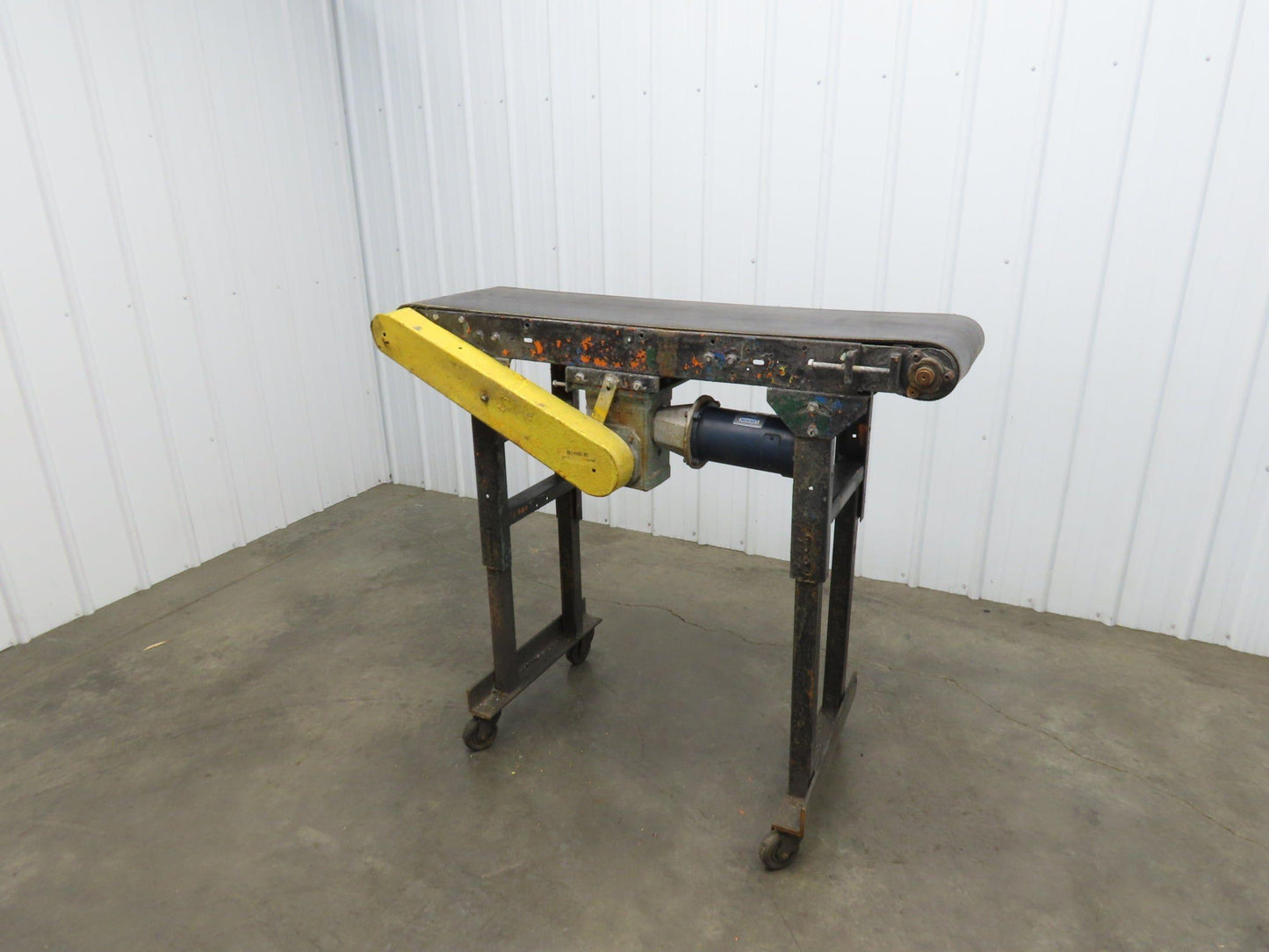 Hytrol 16"x 55" Slider Bed Conveyor on Casters 14.5" Belt 1/2Hp 90VDC End Drive