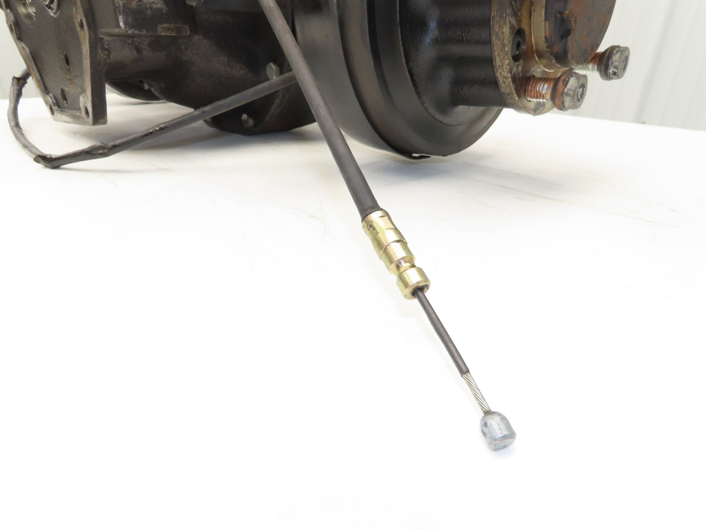 Hyster E30XM Forklift Dual-Wheel Front Drive Axle Assembly 5-Lug