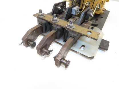 Husco Hyster 3-Spool Hydraulic Mast Control Valve Manifold from E30XM Forklift