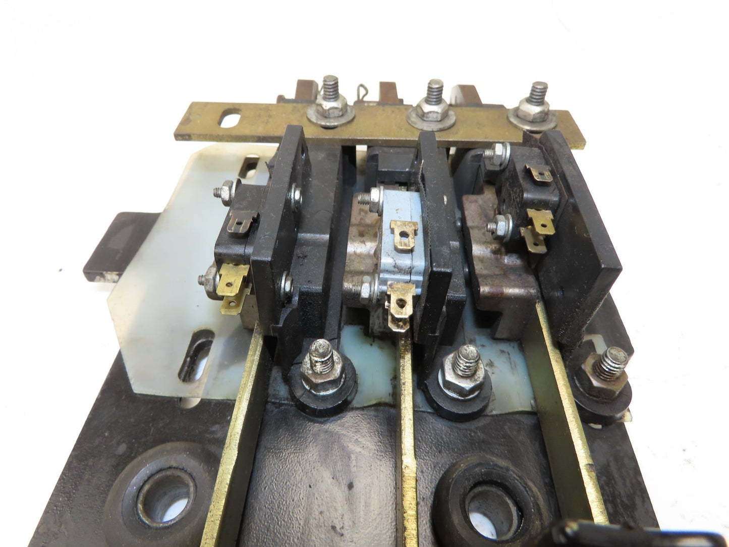 Husco Hyster 3-Spool Hydraulic Mast Control Valve Manifold from E30XM Forklift