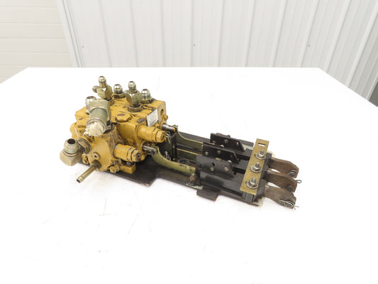 Husco Hyster 3-Spool Hydraulic Mast Control Valve Manifold from E30XM Forklift
