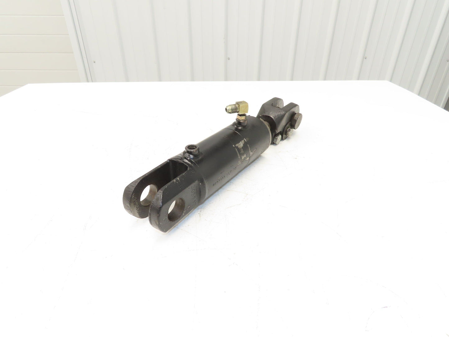 Hyster 305517 E30XM Tilt Cylinder From E30XM Forklift 2.5" Bore 3.5" Stroke