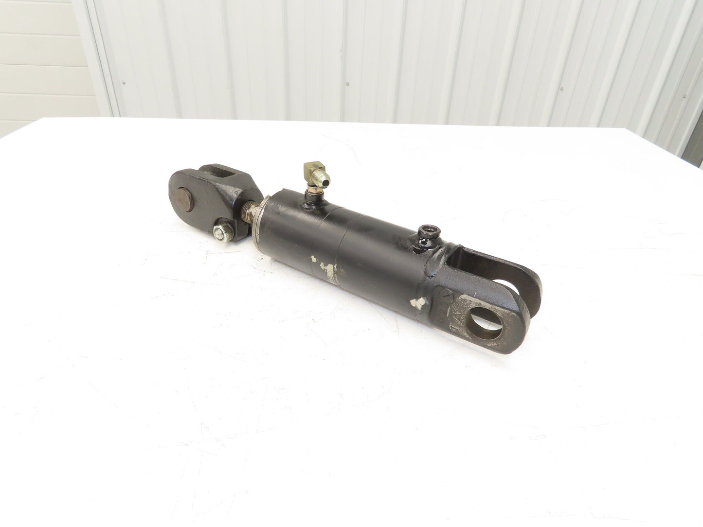 Hyster 305517 E30XM Tilt Cylinder From E30XM Forklift 2.5" Bore 3.5" Stroke