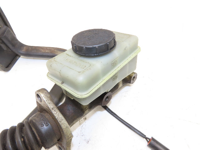 Hyster E30XM Brake Pedal Master Cylinder Assembly