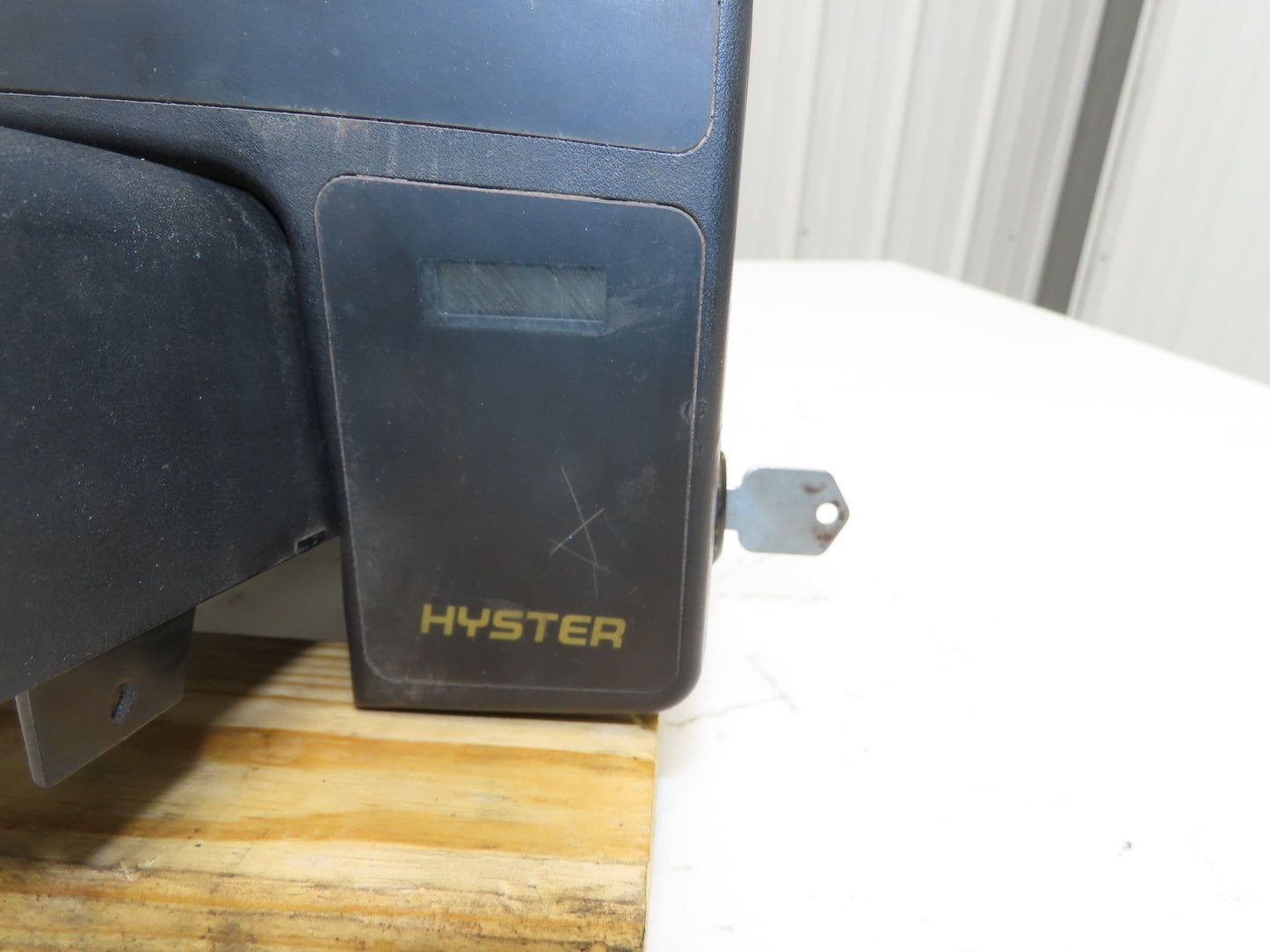 Hyster 1339385 E30XM Steering Column Display Control Battery Meter Lights Cover