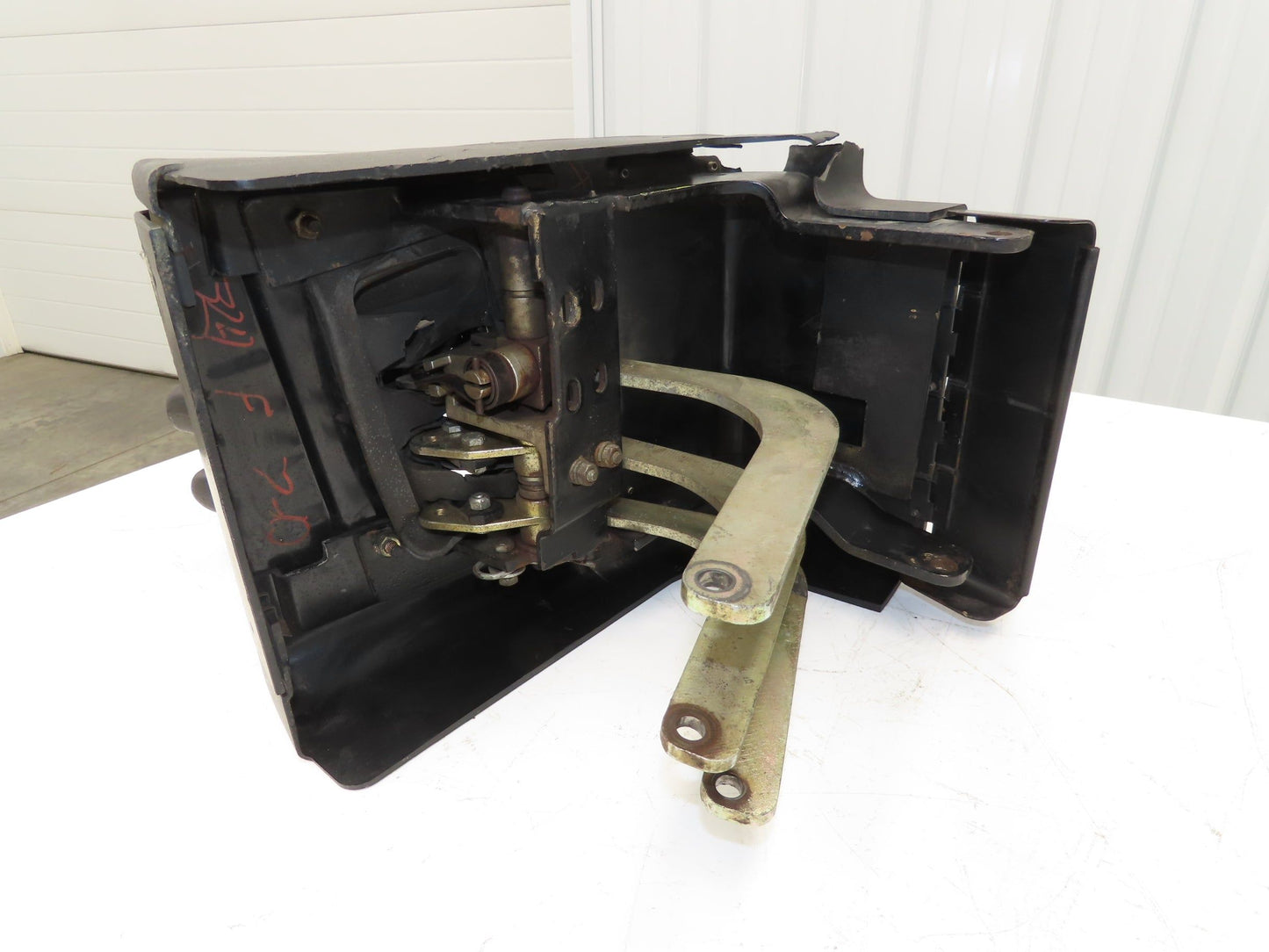 Hyster E30XM Forklift Sideshift 3 Lever Controls And Model Label