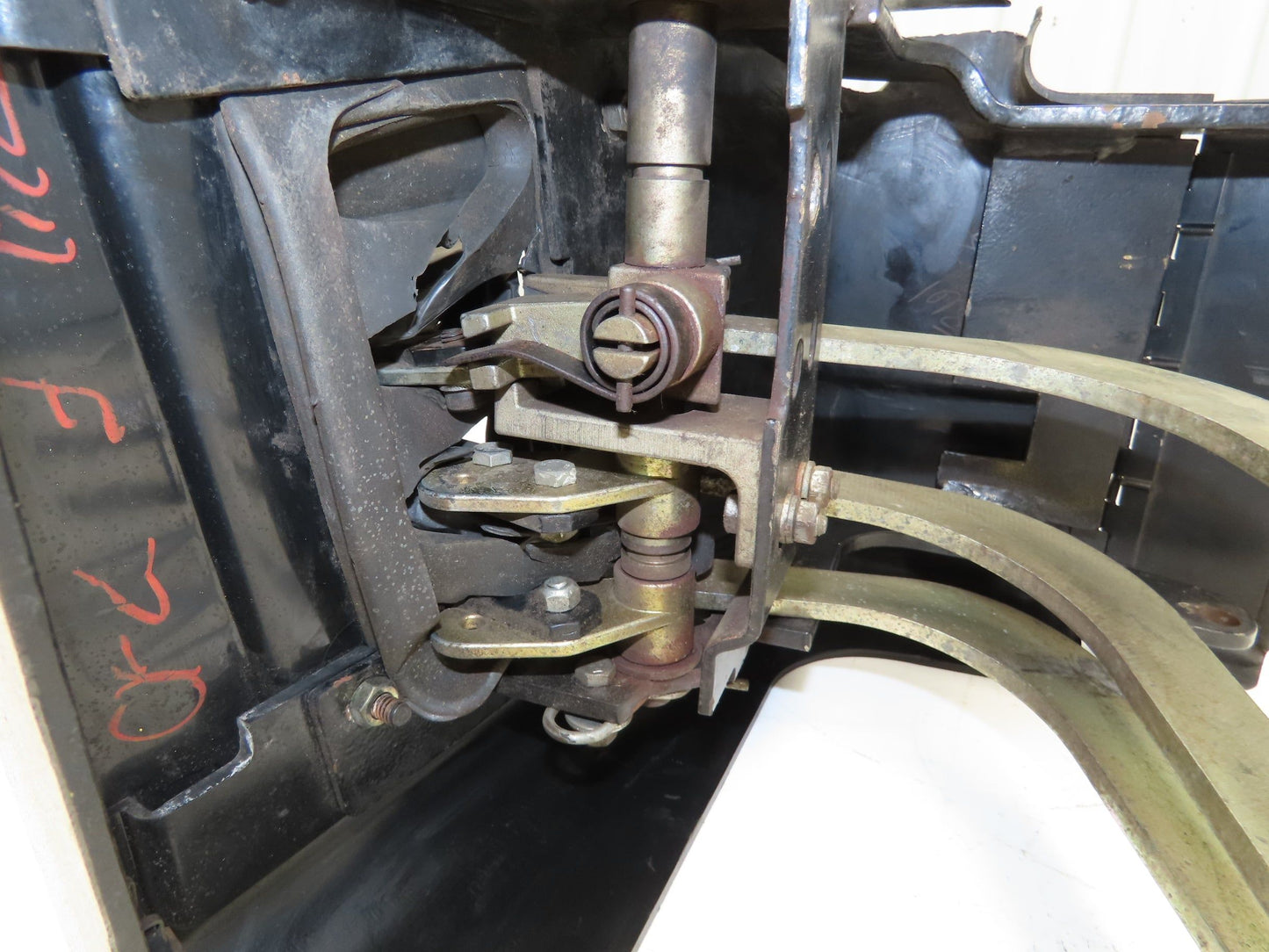 Hyster E30XM Forklift Sideshift 3 Lever Controls And Model Label