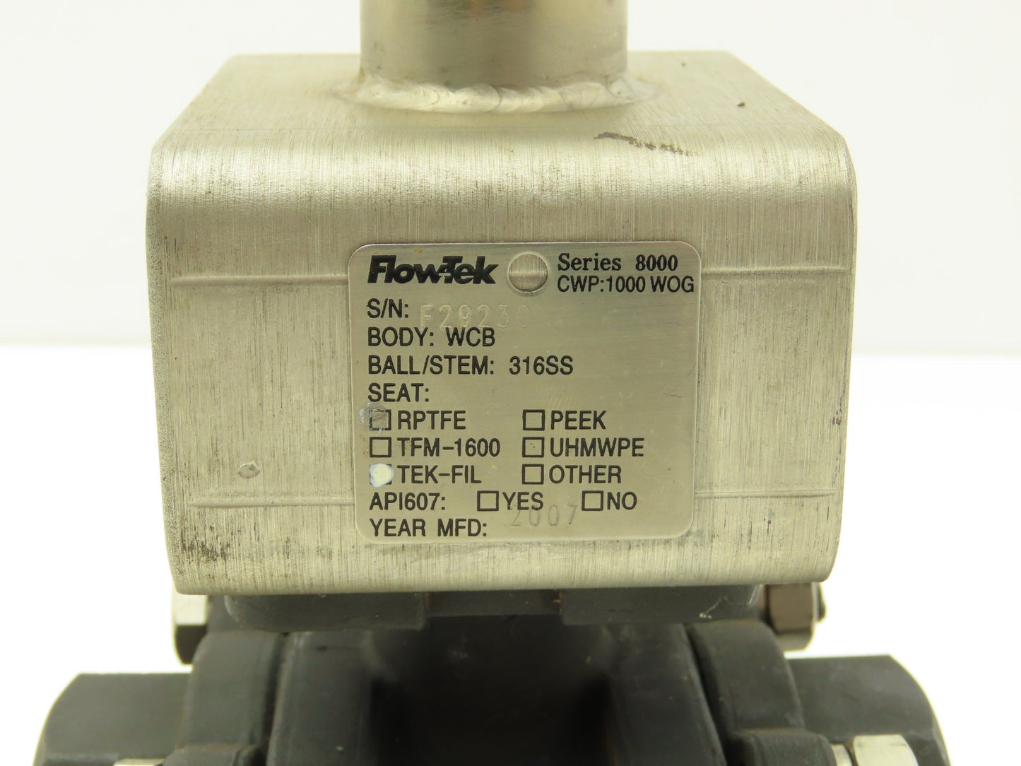 Flow-Tek 8007 Ball Valve 1-1/2" Socket Weld 316SS Ball/Stem w/Extension 1000 WOG