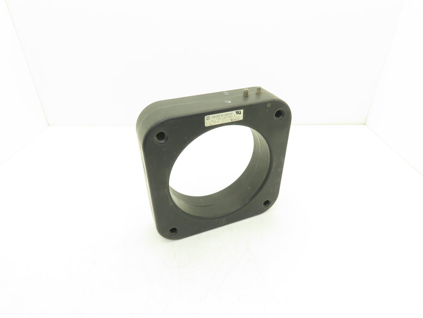 Square D 140R-502 Current Transformer 5000:5 Ratio 600v 25-400 Hz