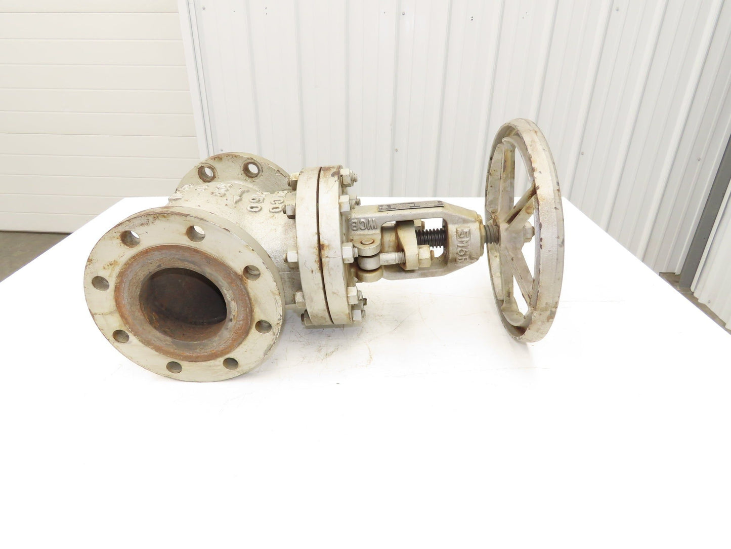 Newco 21F-CB2 4" Flanged Globe Valve 285psi Class 150 WCB 77 Rising Stem