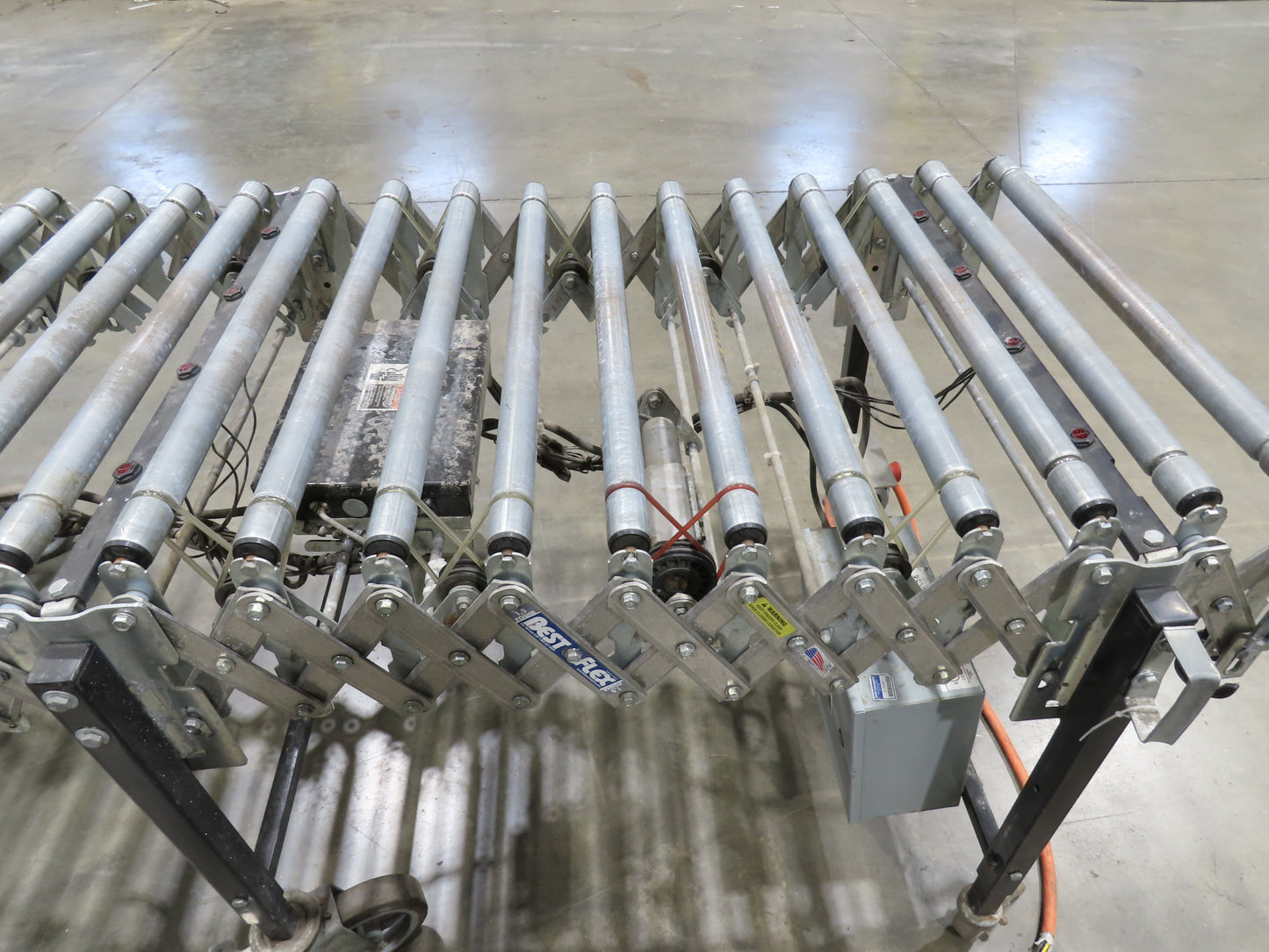Best Flex 30"x 22' Expandable Power Roller Conveyor 36" Accumulation Zones 120V