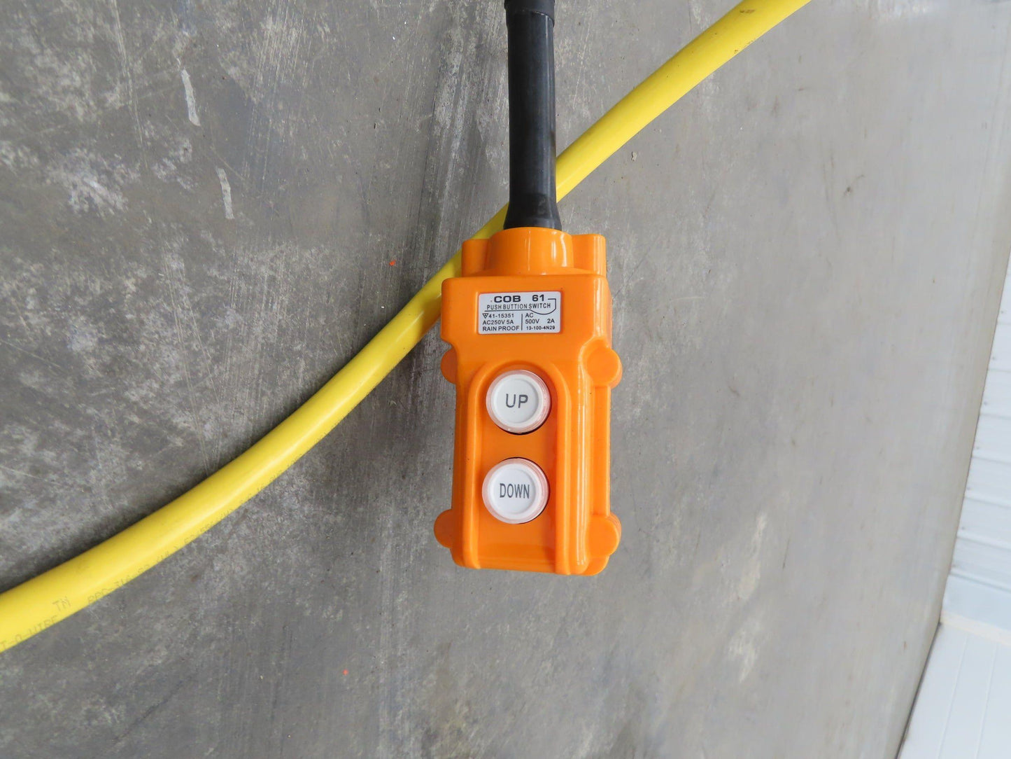 CM Lodestar R 2 Ton Electric Chain Hoist 8 FPM 15' Lift 11' Pendant 230/460 3 PH