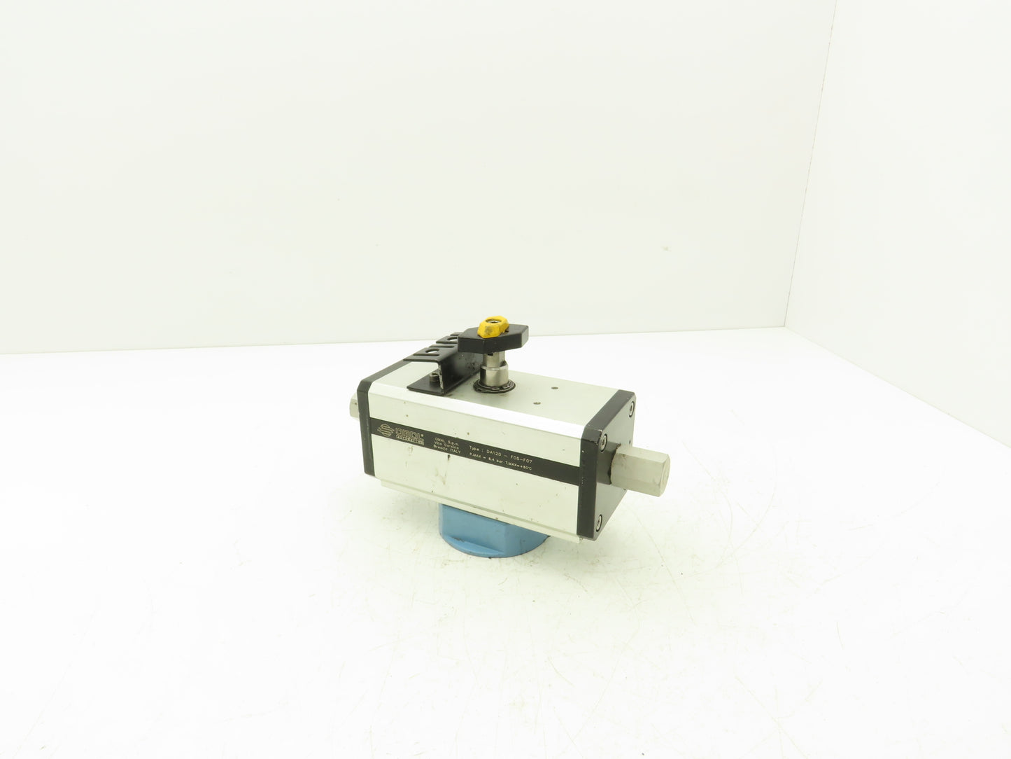 Omal DA120-F05-F07 Pneumatic Valve Actuator 121psi Double Acting