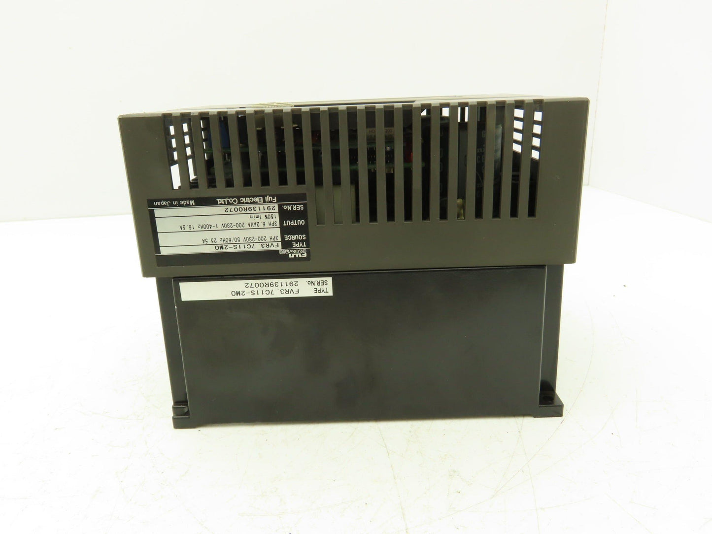 Fuji Electric FVR3.7C11S-2MO AC Drive 6.2kVA 200-230v 50/60Hz