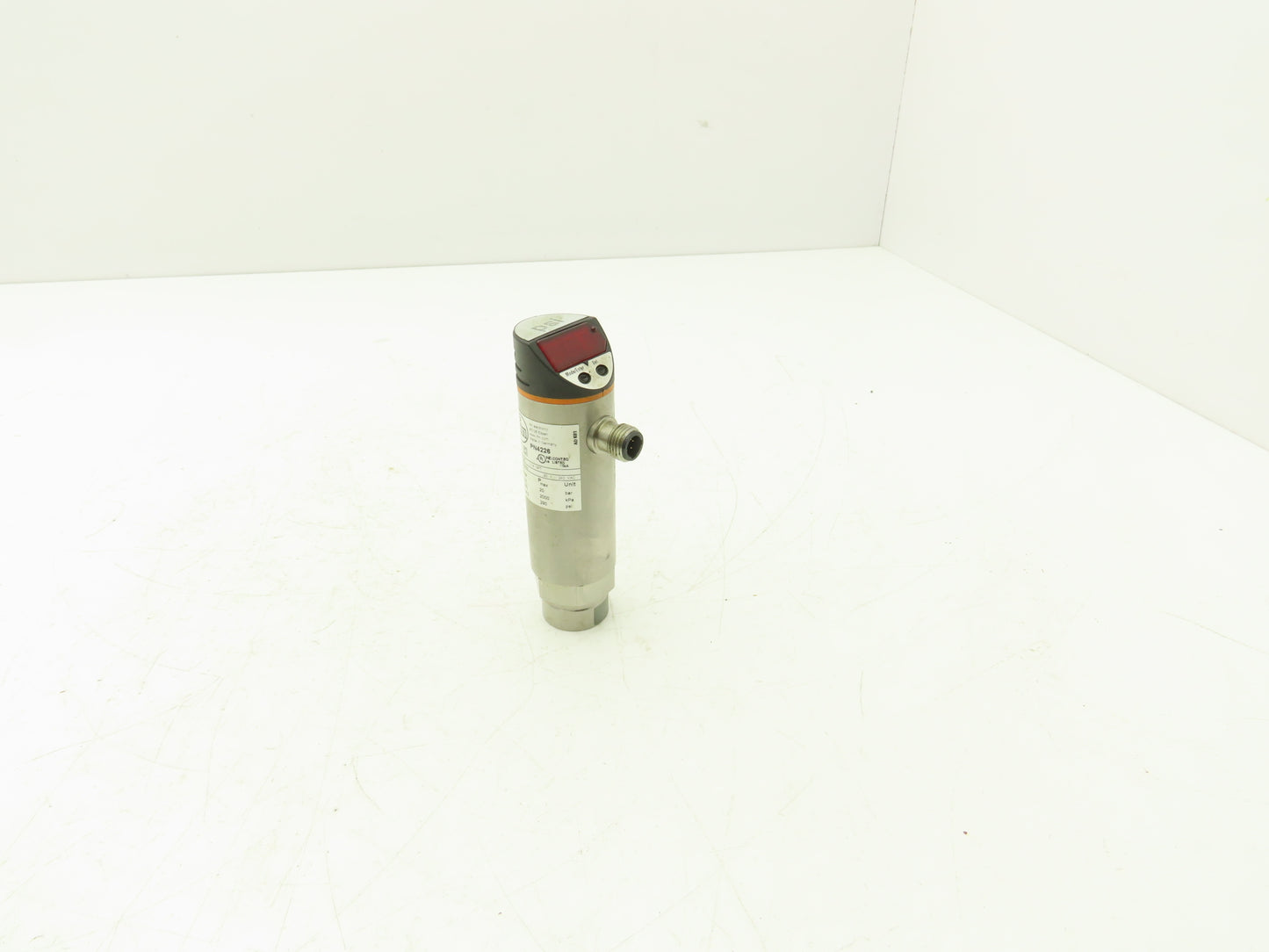 IFM PN4226 Electronic Pressure Switch 1/4" NPT 90V-240VAC IP67 0-36.3 psi Range