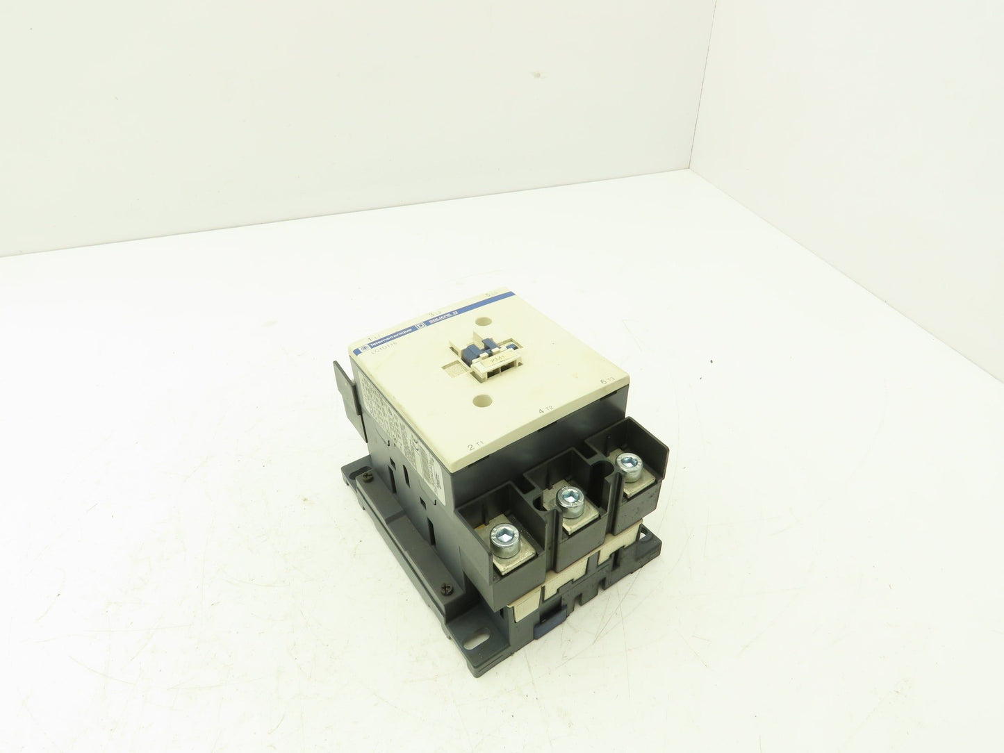 Telemecanique LC1D115 Motor Starter Contactor 250A 1000V 3 Pole 110V Coil