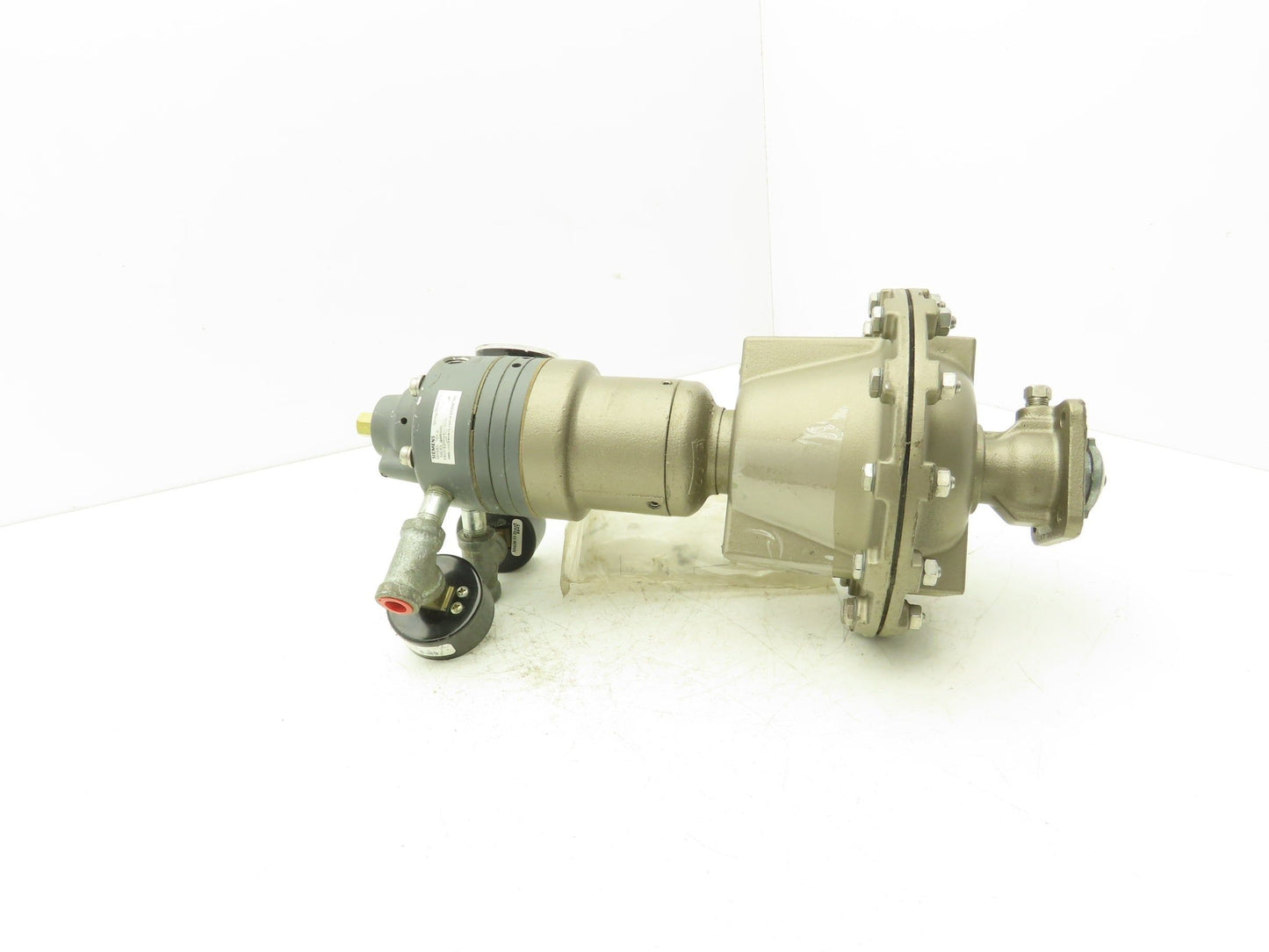 ITT 3/4-2000-PN-345-C1 Pneumatic Diaphragm Valve w/Siemens Positioner 73N-B