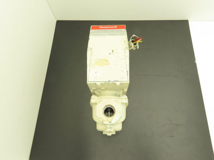 Honeywell V4055A 1031 3 Fluid Power Gas Valve On Off Actuator 120V 1" NPT 5 psi