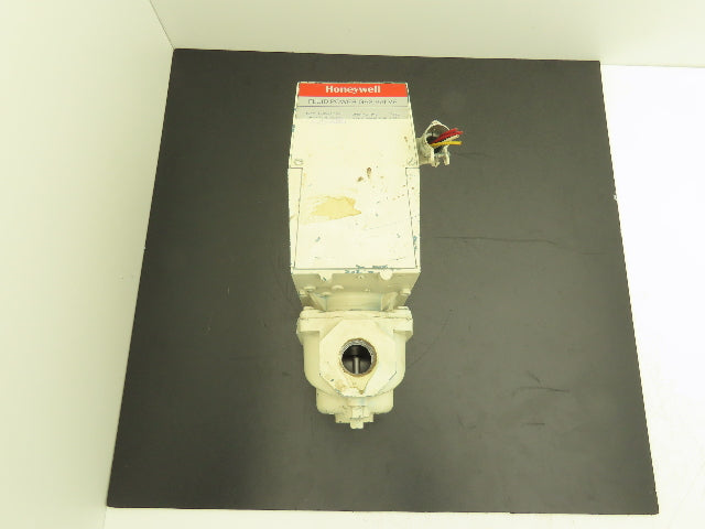 Honeywell V4055A 1031 3 Fluid Power Gas Valve On Off Actuator 120V 1" NPT 5 psi
