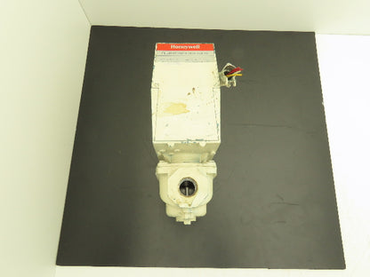 Honeywell V4055A 1031 3 Fluid Power Gas Valve On Off Actuator 120V 1" NPT 5 psi