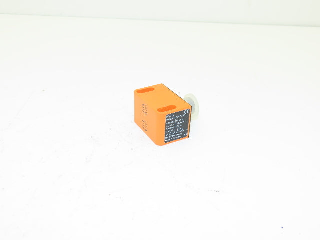 IFM IND3004DBPKG/US Efector Dual Inductive Sensor Valve Actuator 36VDC 4 Pin