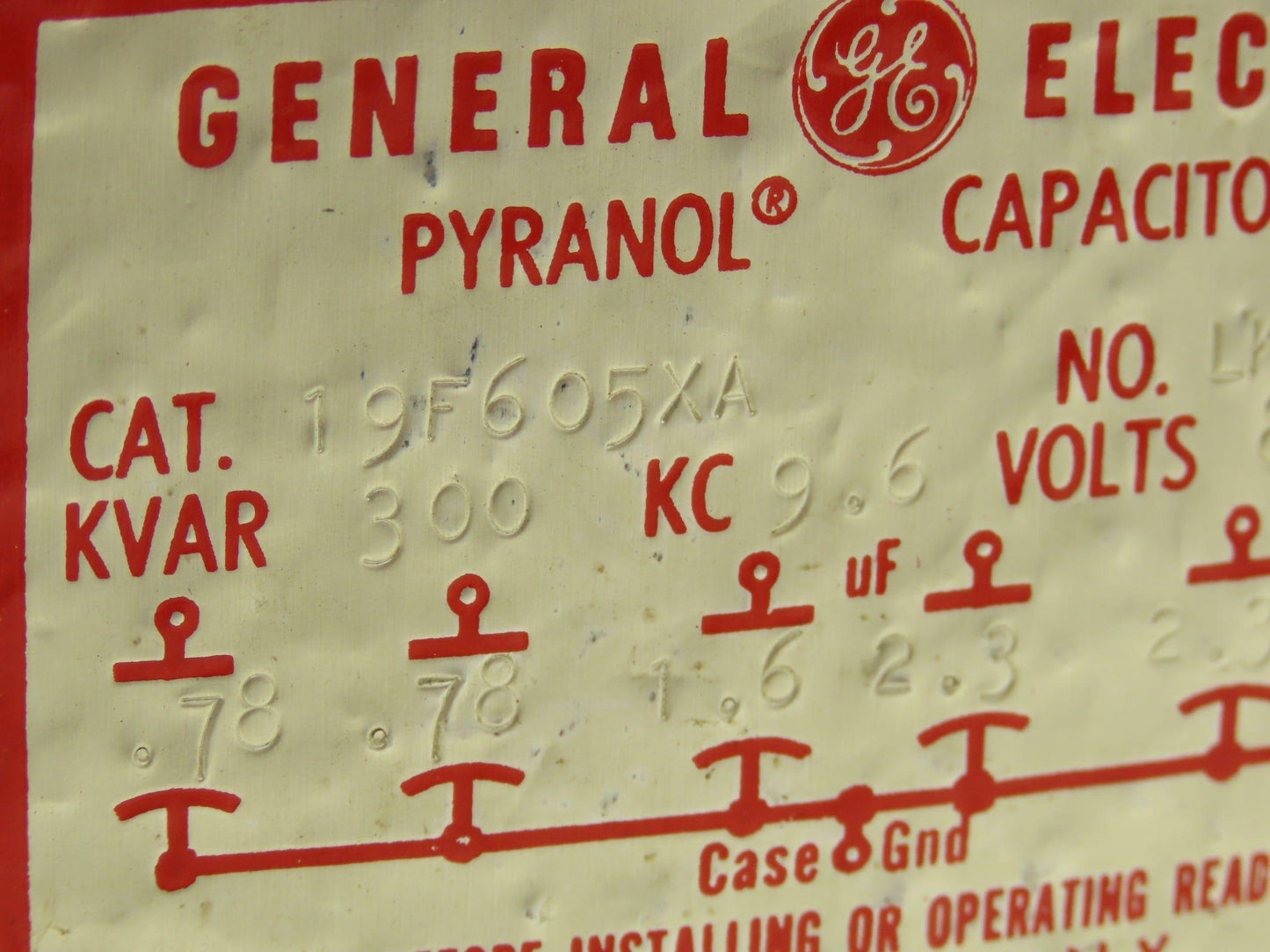 GE General Electric 19F605XA Pyranol Oil Filled Capacitor 300 Kvar 800V