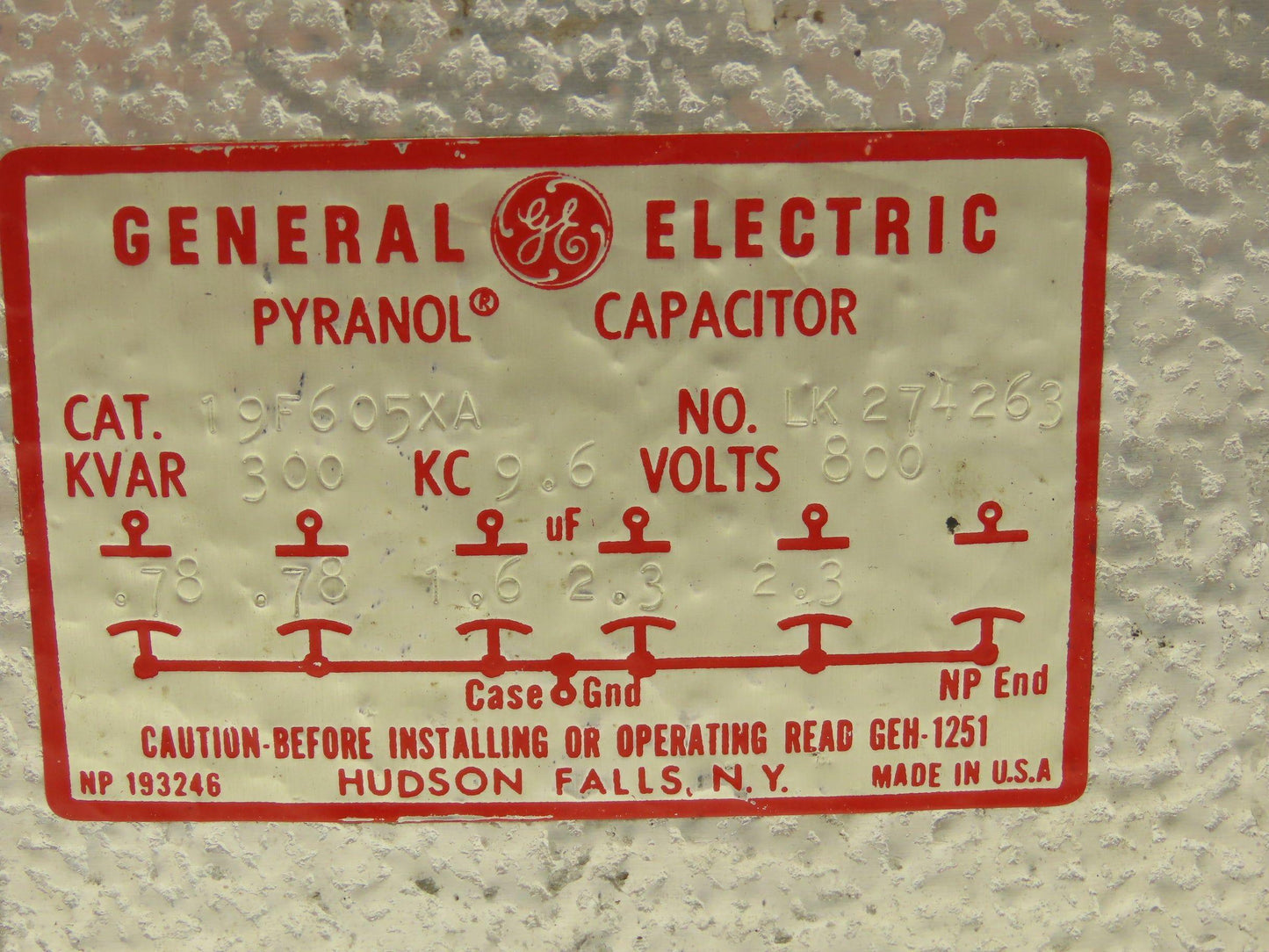 GE General Electric 19F605XA Pyranol Oil Filled Capacitor 300 Kvar 800V