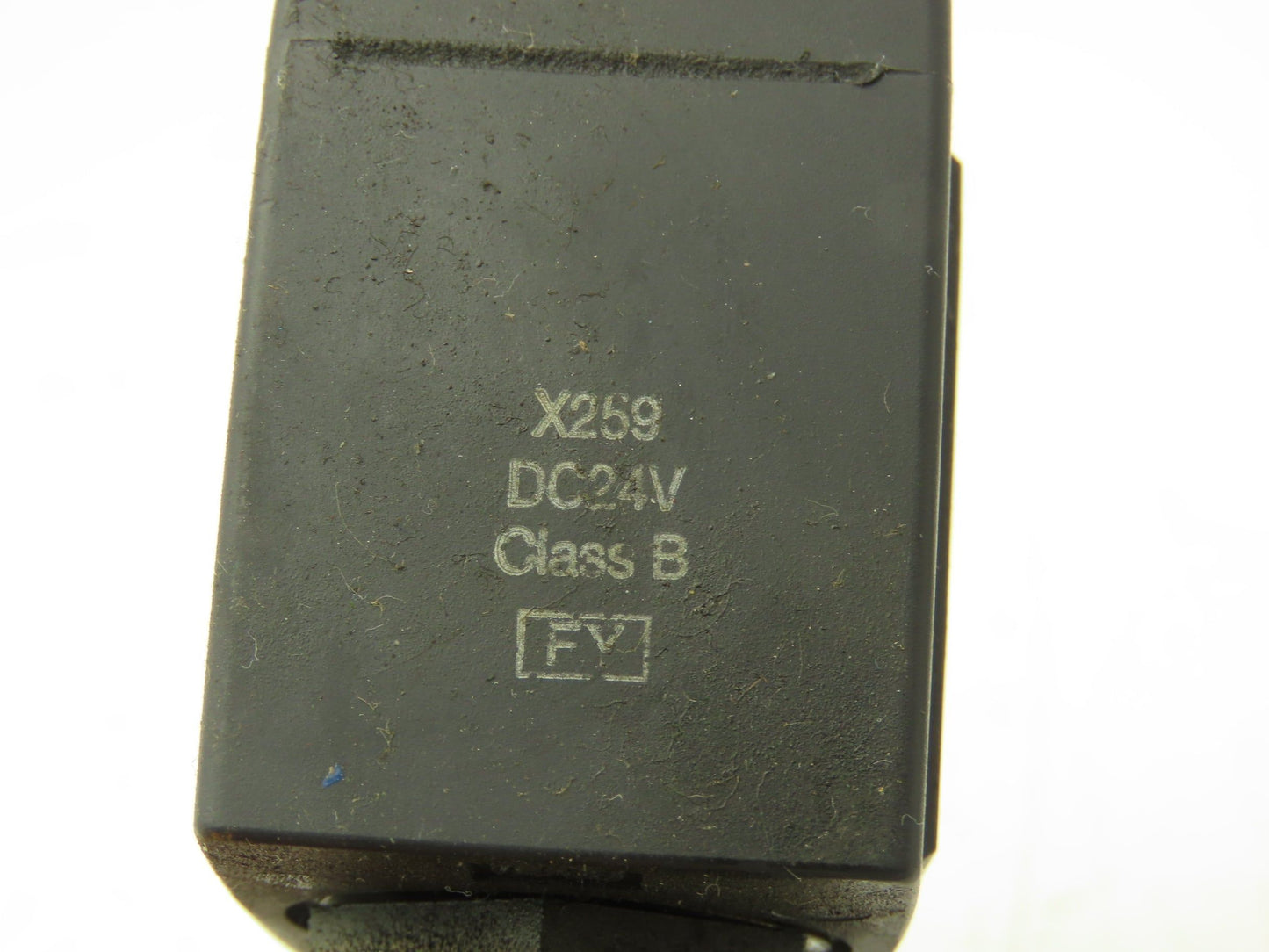 SMC VX2320-X259 Pneumatic Air Solenoid Valve 0.5MPa 24VDC coil Lot of 2