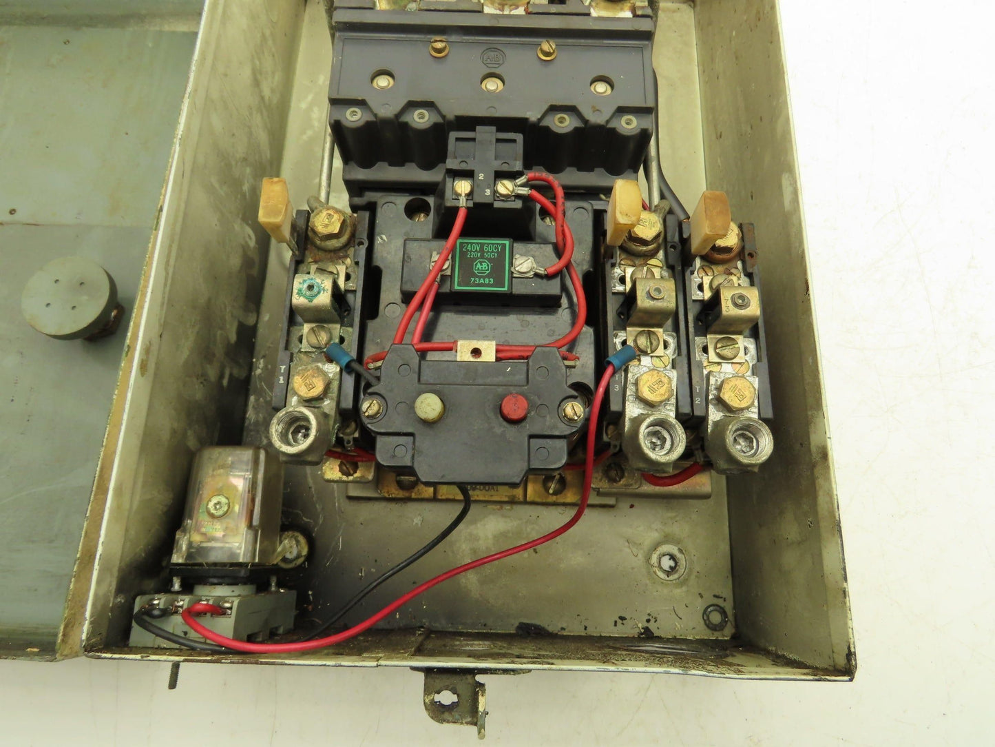 Allen Bradley 709-DOA1 Enclosed NEMA Size 3 Motor Starter 240V 60Hz