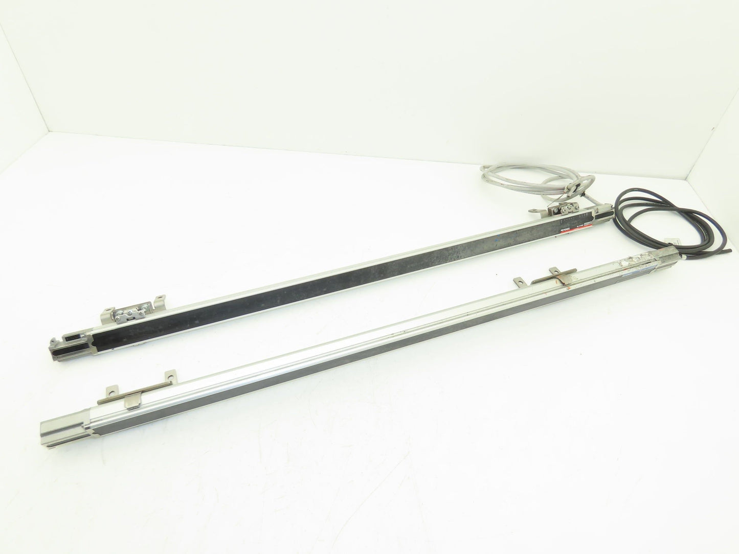 Keyence SL-V40H Light Curtain Transmitter Receiver Set 780mm 24VDC