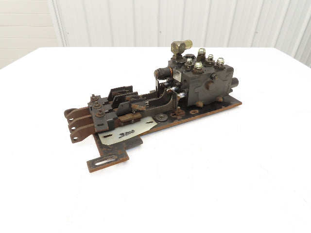 Husco Hyster 8500375 3-Spool Hydraulic Mast Control Valve Manifold