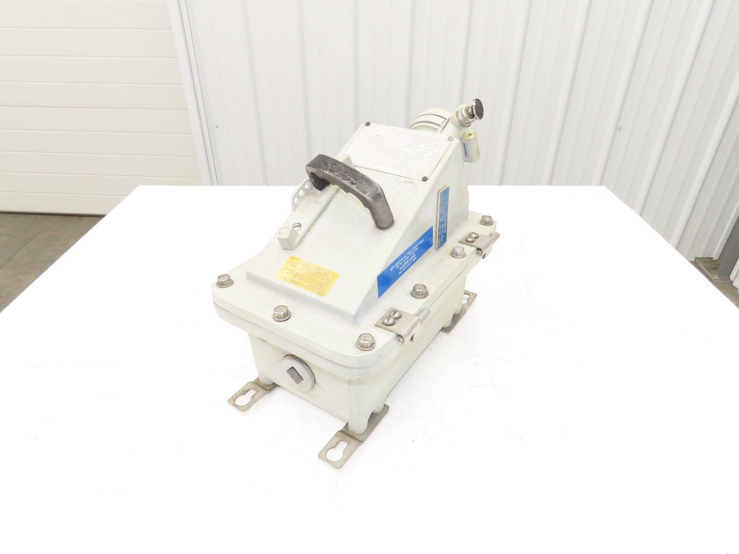 Appleton DBR Receptacle Enclosure For Circuit Breaker Hazardous Location