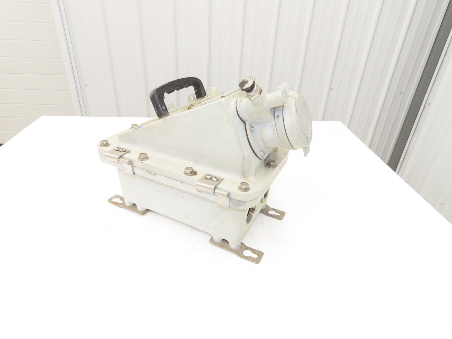 Appleton DBR Receptacle Enclosure For Circuit Breaker Hazardous Location