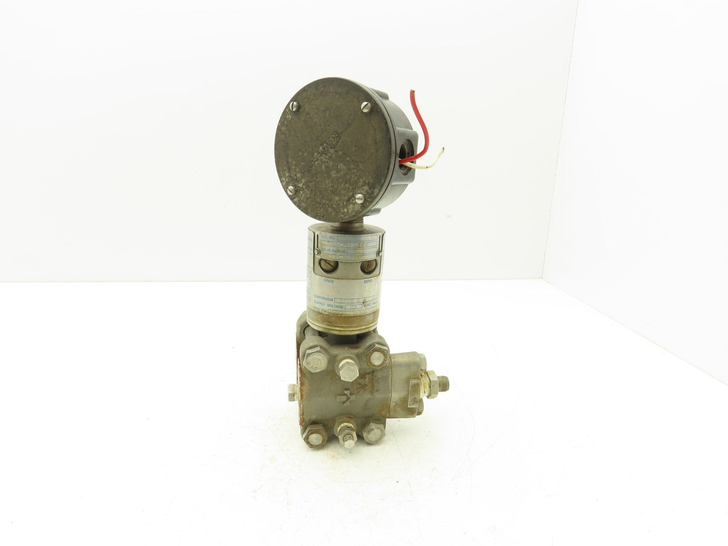 Gould Statham LPG3040-100 Electronic Pressure Transmitter 30VDC 2000 PSI 1/8"NPT
