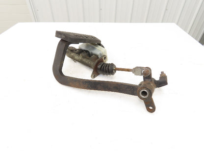 Hyster E60Z-33 Brake Pedal Master Cylinder Assembly