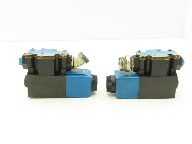 Vickers DG4V-3S-7A-M-FW-B5-60 Hydraulic Directional Solenoid Valve 120V Lot of 2