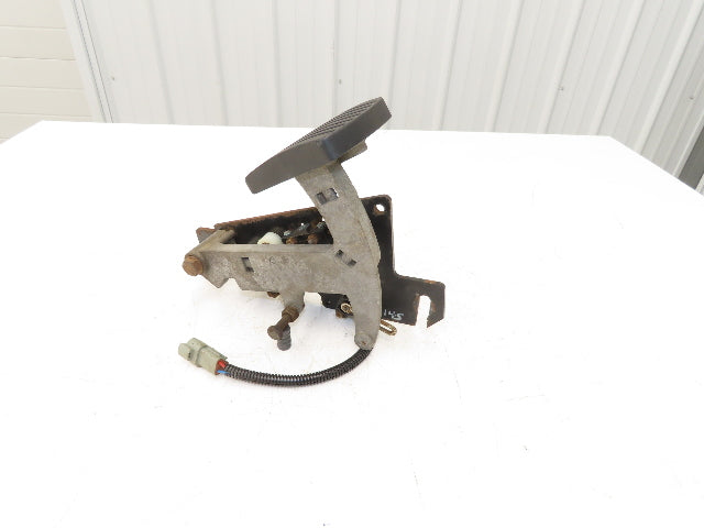 Hyster E60Z-33 Throttle Go Accelerator Gas Pedal