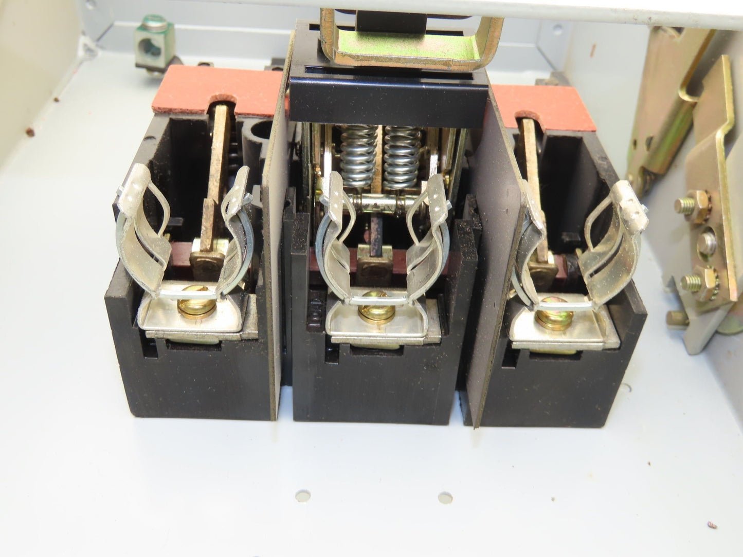 Westinghouse Fusible Busway Disconnect Switch Bus Plug 60A 600VAC 3PH 3W