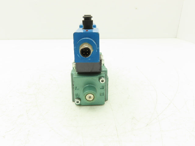 Numatics I22BB500R061D61 Pneumatic Dual Solenoid Valve 145psi 24VDC 5/3-way