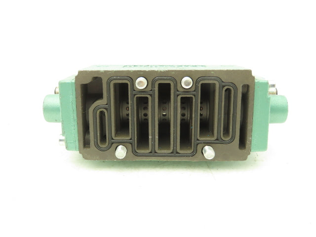 Numatics I22BB500R061D61 Pneumatic Dual Solenoid Valve 145psi 24VDC 5/3-way