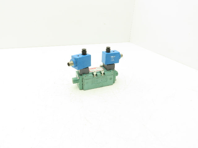 Numatics I22BB500R061D61 Pneumatic Dual Solenoid Valve 145psi 24VDC 5/3-way