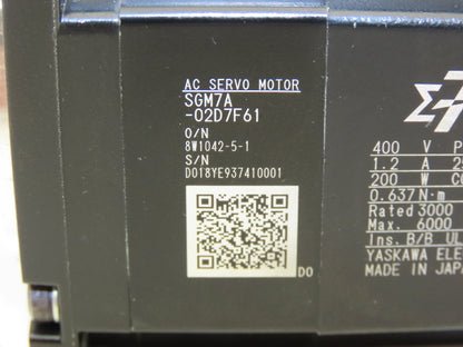 Yaskawa SGM7A-02D7F61 Servo Motor 200W 3000rpm 400V 3Ph 1.2A 0.637Nm 250Hz