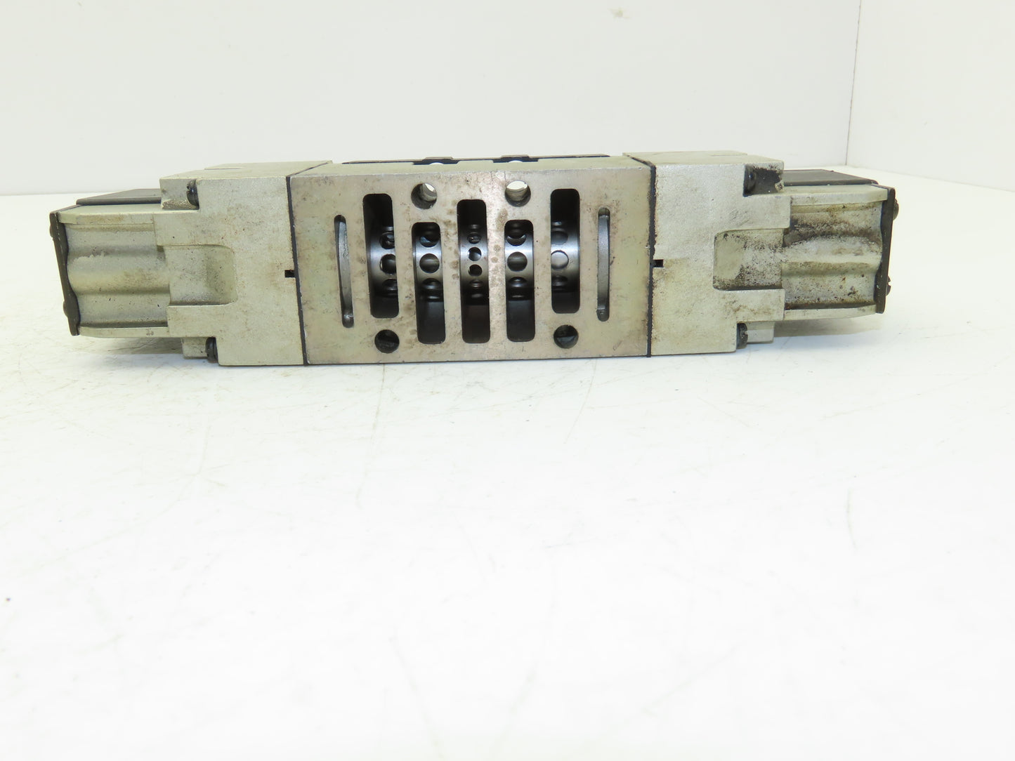 SMC VS7-8-FG-D-3ZM Pneumatic Air Double Solenoid Valve 24v