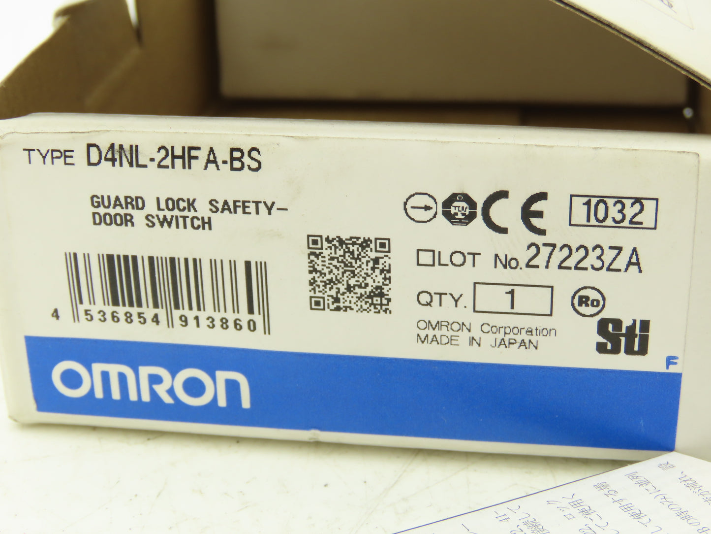 Omron D4NL-2HFA-BS Guard Safety Door Switch Interlock Solenoid Release 24VDC
