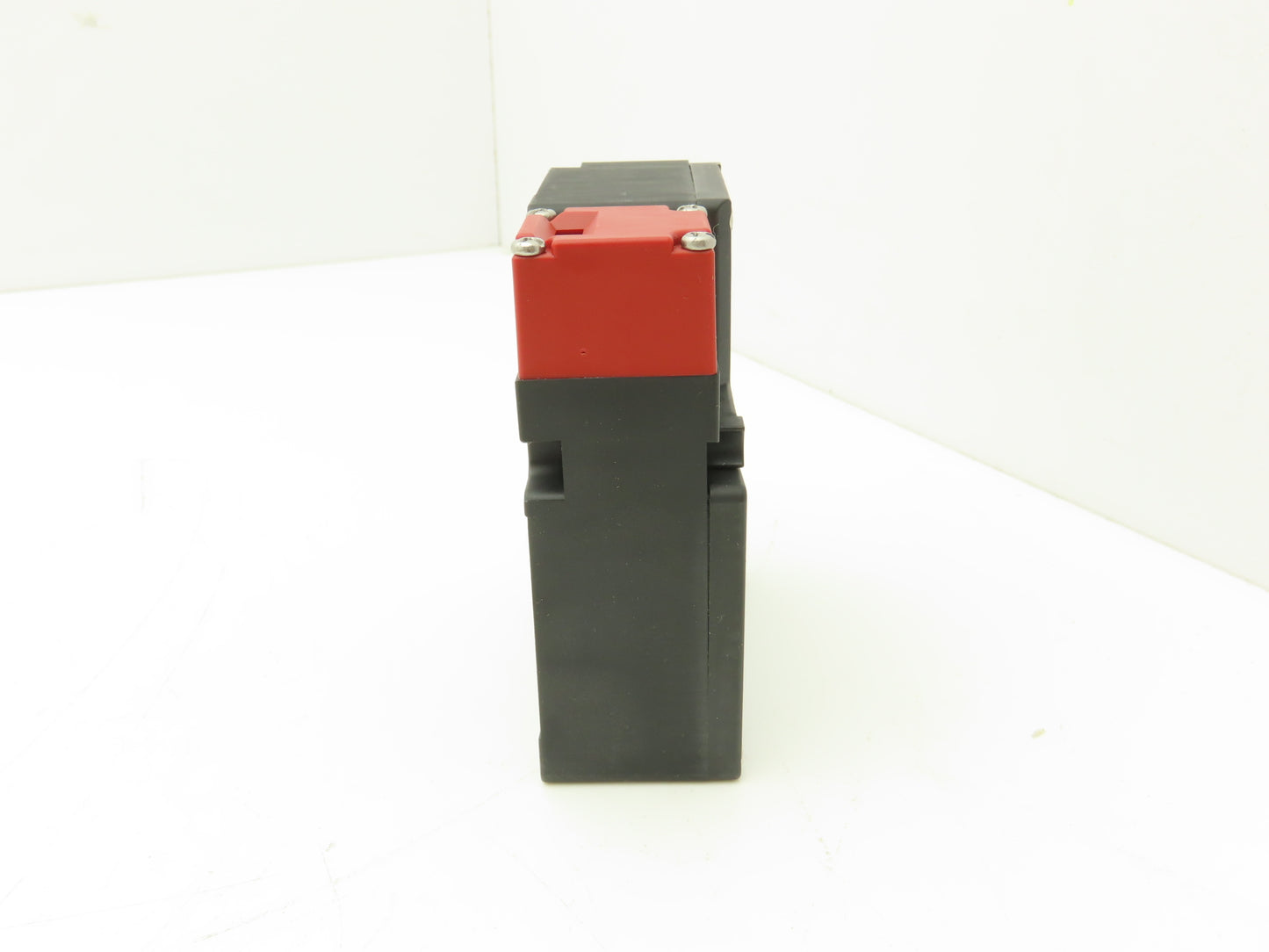 Omron D4NL-2HFA-BS Guard Safety Door Switch Interlock Solenoid Release 24VDC