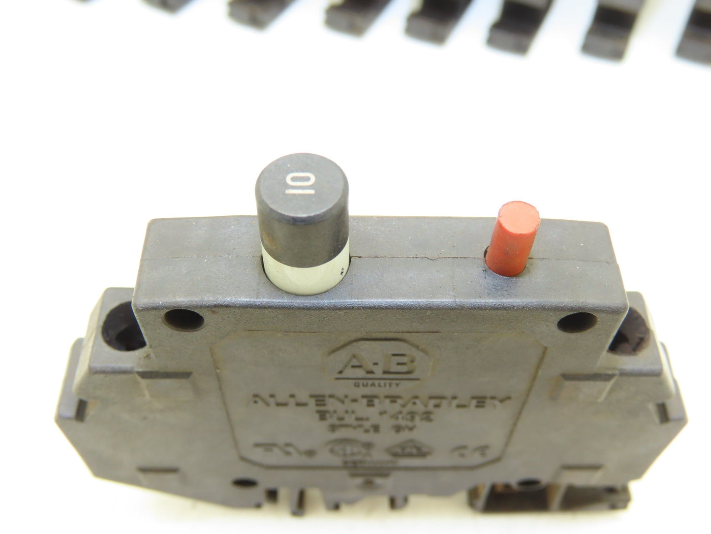 Allen Bradley 1492-GH100 Circuit Breaker 10A 125V Series B Style GH Lot of 21