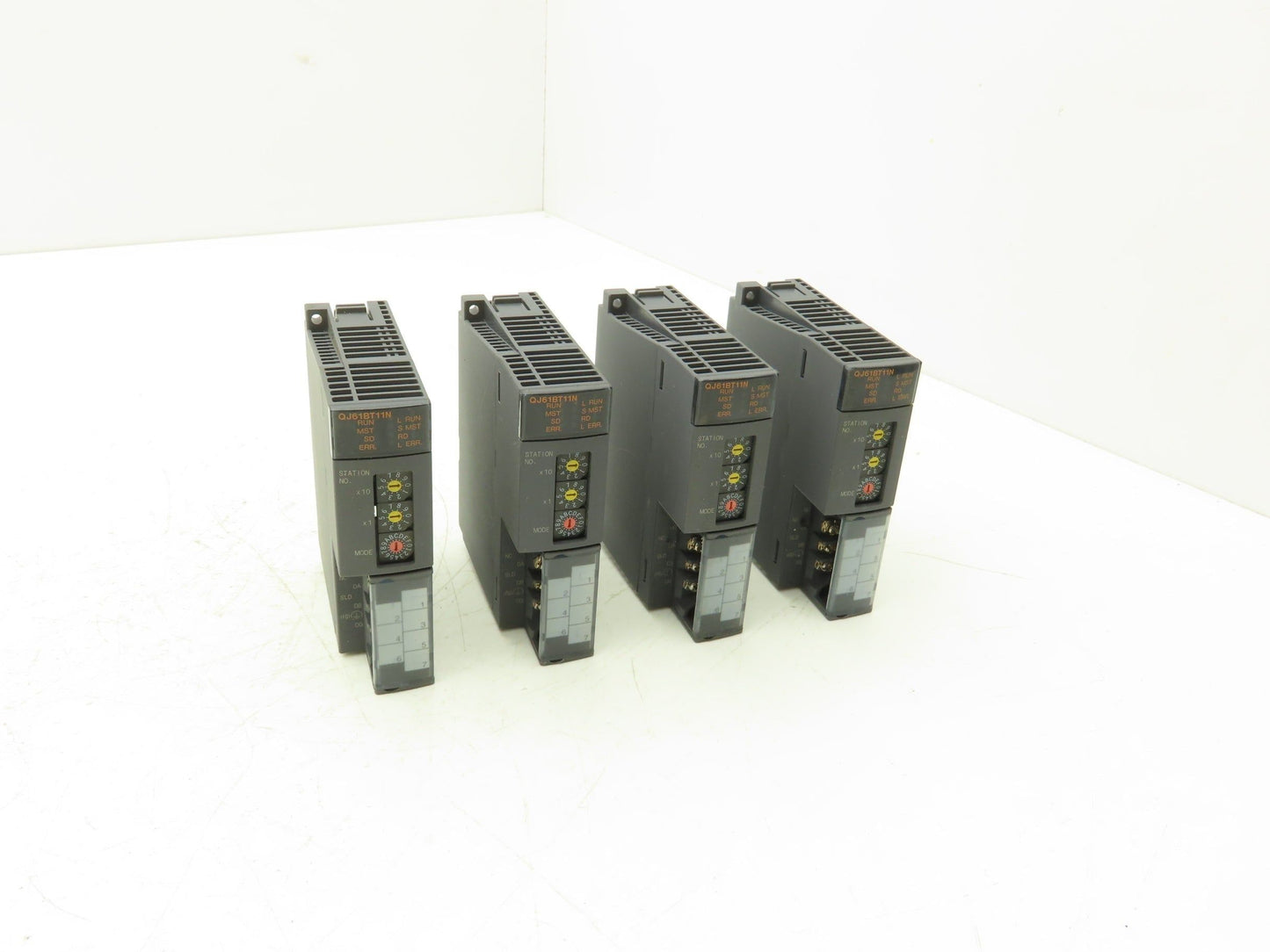 Mitsubishi QJ61BT11N Melsec-Q CC-Link V2 Master Unit CPU Lot of 4