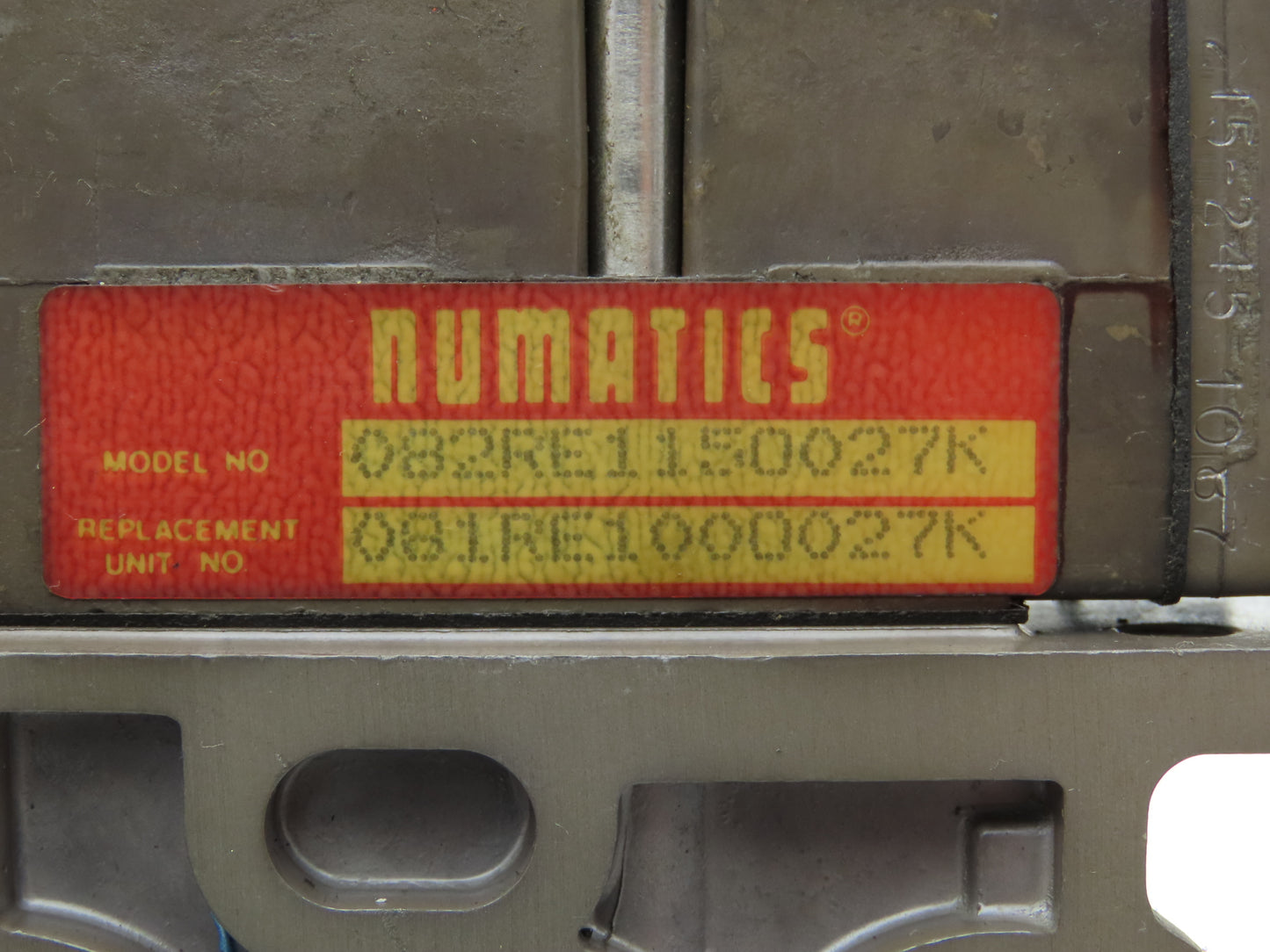 Numatics 082RE1150027K Pneumatic Air Manifold Mount Regulator Assembly