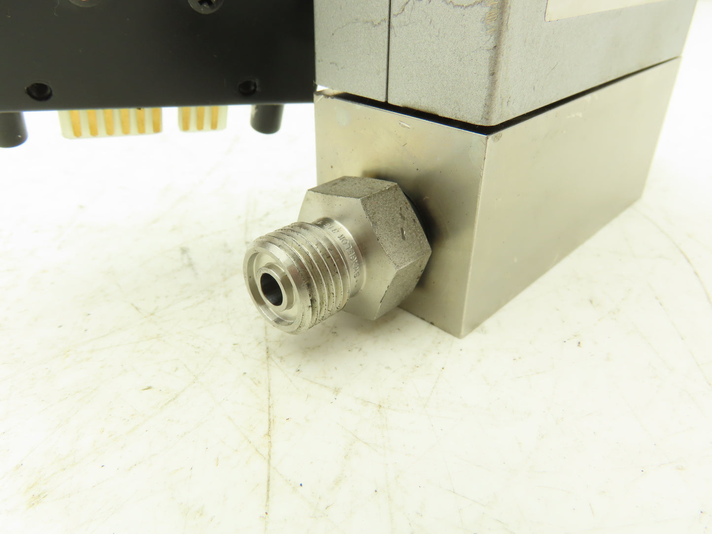 Aera FC-R7700CD Mass Flow Controller 50 SCCM