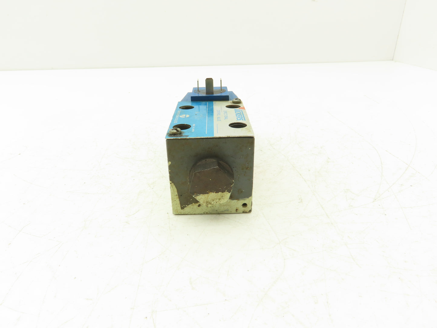 Vickers DG5V-7-2A-E-U2-B-80-JA484 Hydraulic Directional Solenoid Valve 110v